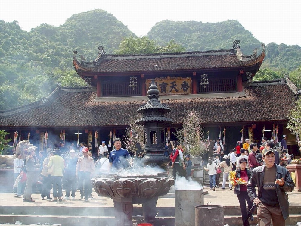 Hàng năm rất đông người dân
